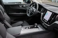 Volvo XC60 din 2024 cu 25.500 km - oferta VOL122724 - foto 3