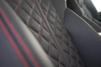 Audi SQ7 din 2024 cu 4.200 km - oferta AUD122727 - foto 2