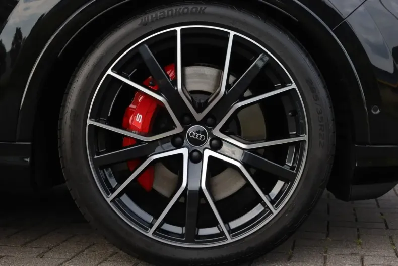 Audi SQ7 din 2024 cu 4.200 km - oferta AUD122727 - foto 6