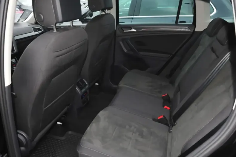 Volkswagen Tiguan din 2023 cu 33.800 km - oferta VOL122735 - foto 8