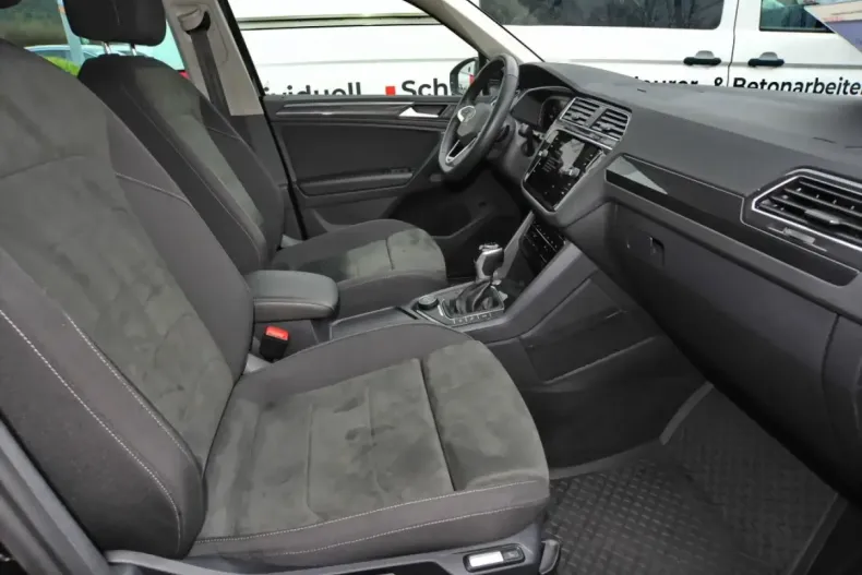 Volkswagen Tiguan din 2023 cu 33.800 km - oferta VOL122735 - foto 9