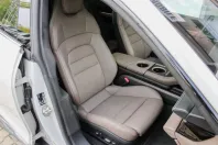 Porsche Taycan din 2022 cu 10.600 km - oferta POR122736 - foto 19