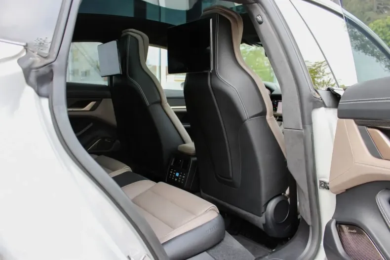 Porsche Taycan din 2022 cu 10.600 km - oferta POR122736 - foto 22