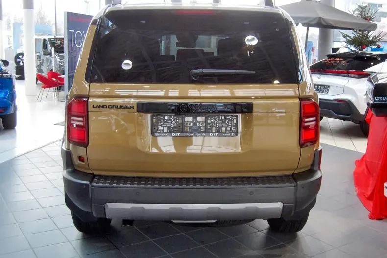 Toyota Land Cruiser din 2024 cu 40 km - oferta TOY122739 - foto 3