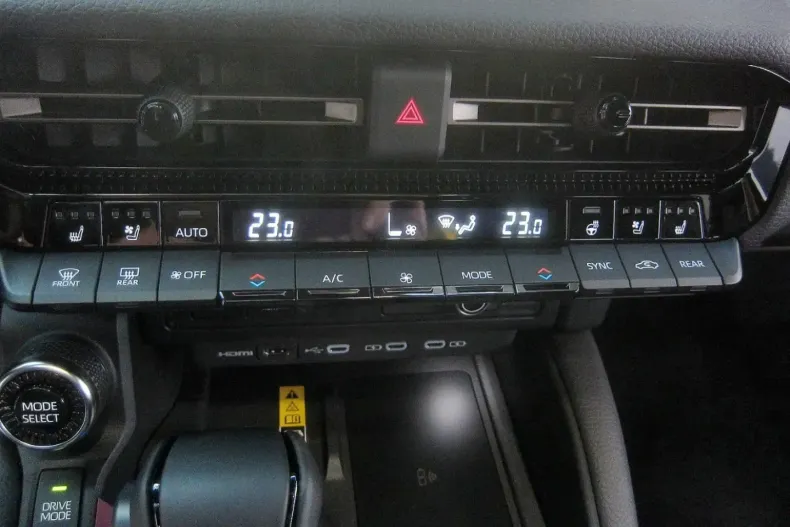 Toyota Land Cruiser din 2024 cu 40 km - oferta TOY122739 - foto 18