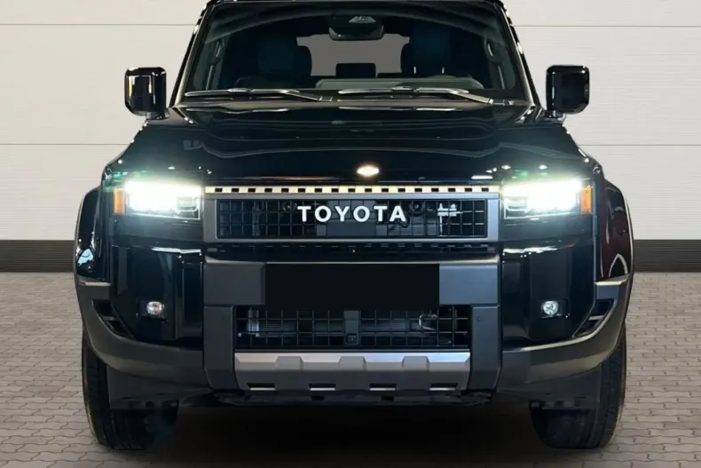 Toyota Land Cruiser din 2025 cu 40 km - oferta TOY122740 - foto 3