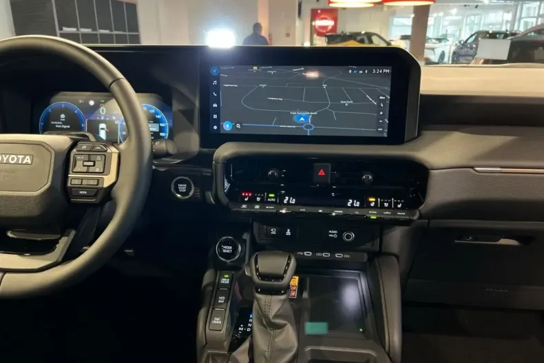 Toyota Land Cruiser din 2025 cu 40 km - oferta TOY122740 - foto 6