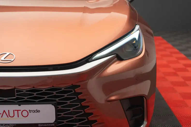 Lexus LBX din 2024 cu 100 km - oferta LEX122759 - foto 3