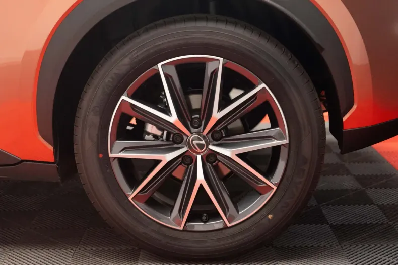 Lexus LBX din 2024 cu 100 km - oferta LEX122759 - foto 6