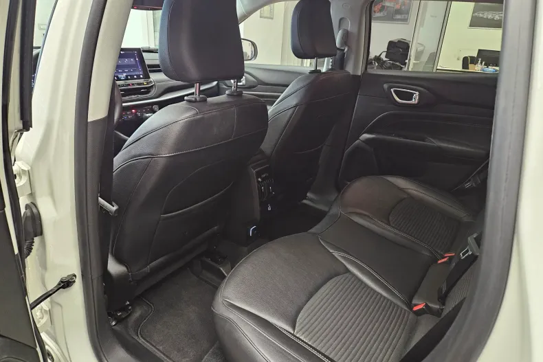 Jeep Compass din 2022 cu 75.000 km - oferta JEE122768 - foto 11