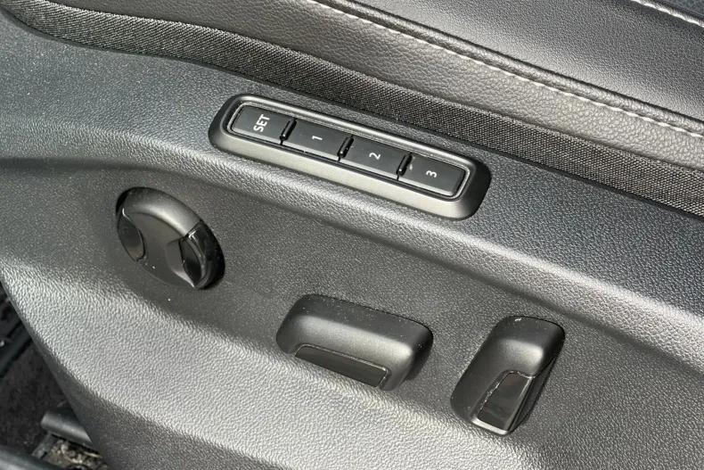 Volkswagen T-Roc din 2024 cu 31.000 km - oferta VOL122771 - foto 12