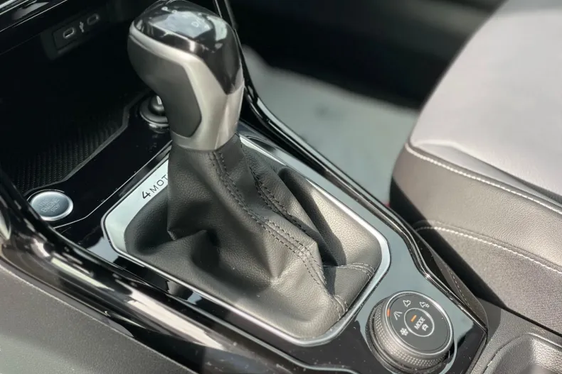 Volkswagen T-Roc din 2024 cu 31.000 km - oferta VOL122771 - foto 14