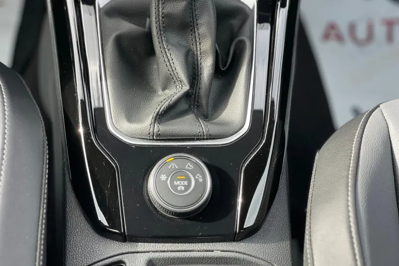 Volkswagen T-Roc din 2024 cu 31.000 km - oferta VOL122771 - foto 18