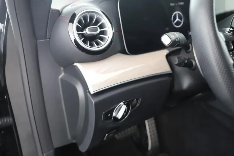 Mercedes-Benz CLS 53 AMG din 2023 cu 50.000 km - oferta MER122787 - foto 7