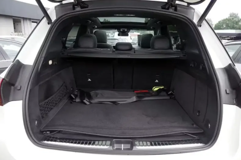 Mercedes-Benz GLE 53 AMG din 2024 cu 18.684 km - oferta MER122789 - foto 17