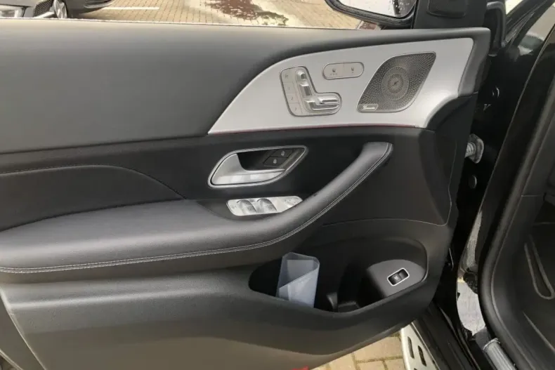 Mercedes-Benz GLE 350 din 2024 cu 17.345 km - oferta MER122804 - foto 11