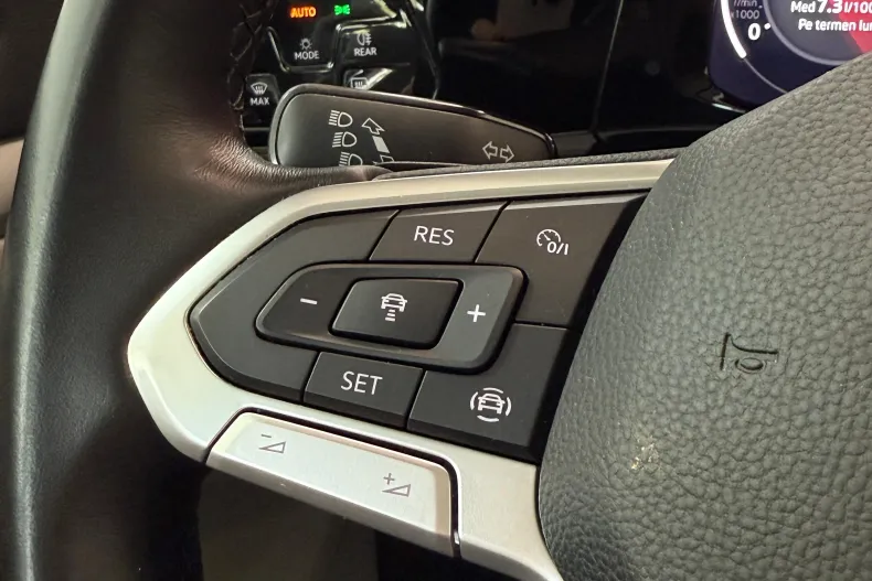 Volkswagen Golf din 2021 cu 153.000 km - oferta VOL122806 - foto 24