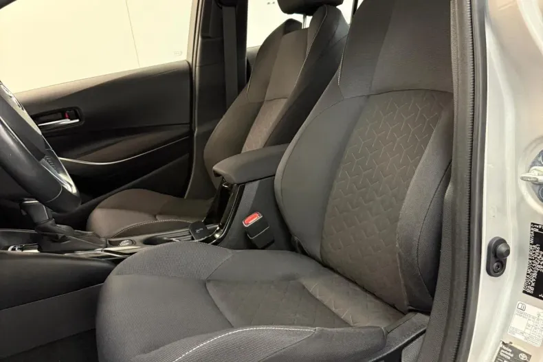 Toyota Corolla din 2022 cu 121.000 km - oferta TOY122808 - foto 14