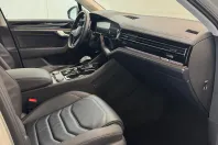 Volkswagen Touareg din 2024 cu 25.000 km - oferta VOL122812 - foto 8
