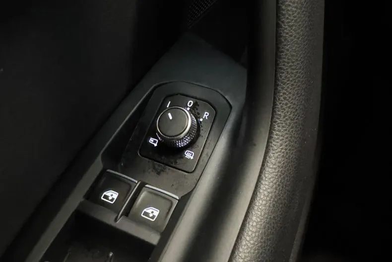 Volkswagen Touareg din 2024 cu 25.000 km - oferta VOL122812 - foto 12