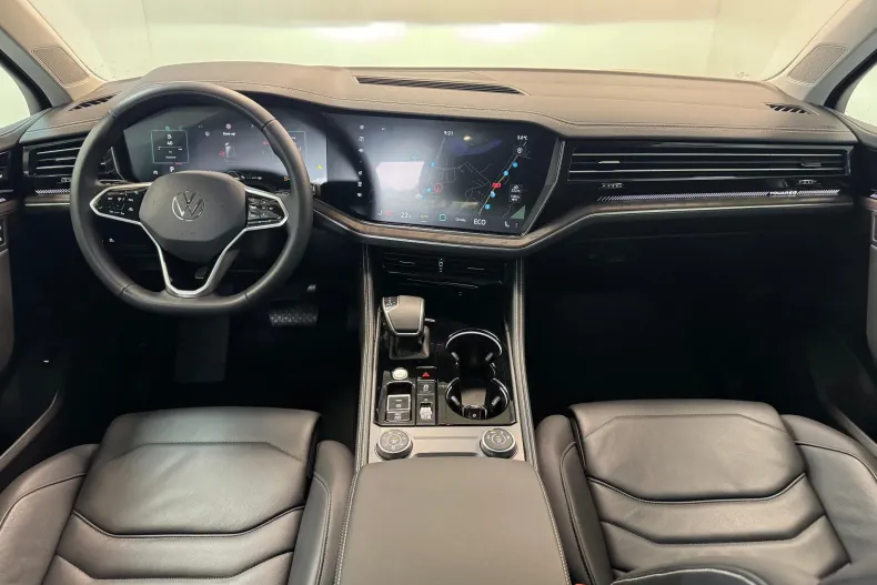 Volkswagen Touareg din 2024 cu 25.000 km - oferta VOL122812 - foto 21