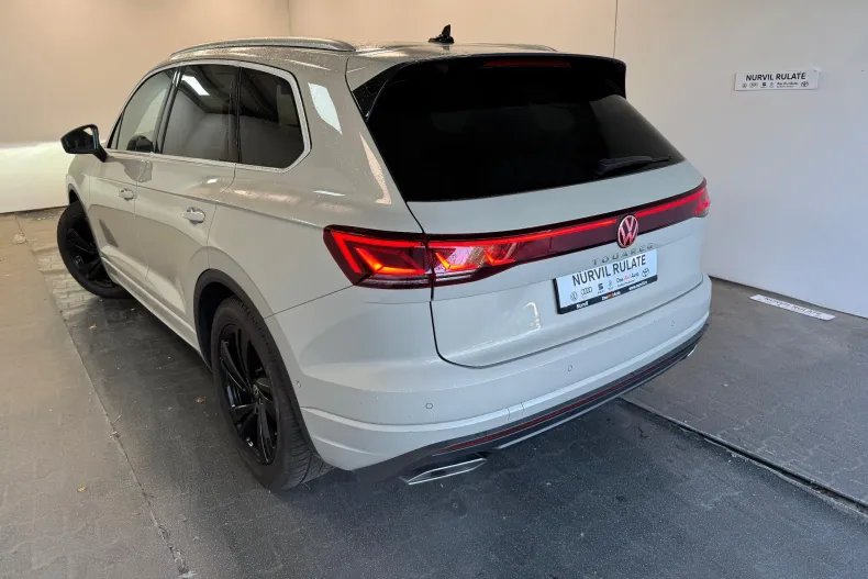 Volkswagen Touareg din 2024 cu 25.000 km - oferta VOL122812 - foto 29