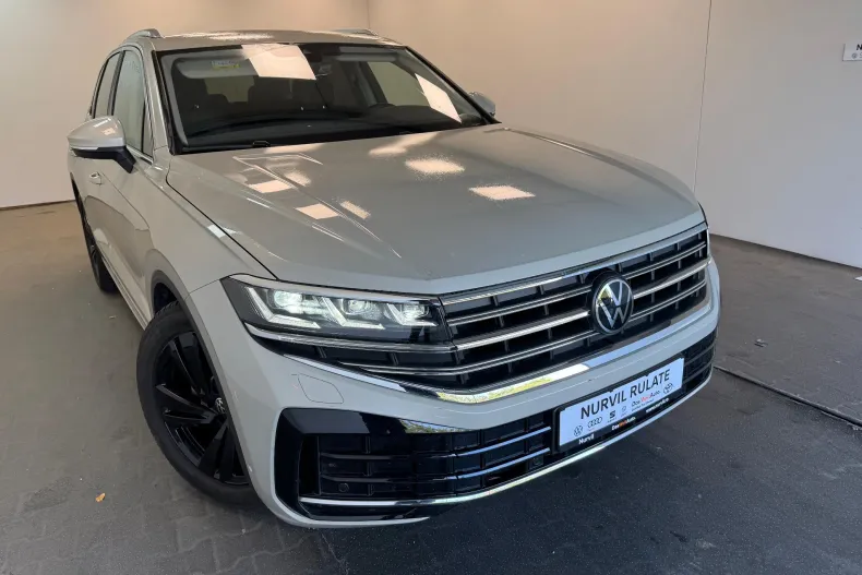 Volkswagen Touareg din 2024 cu 25.000 km - oferta VOL122812 - foto 31