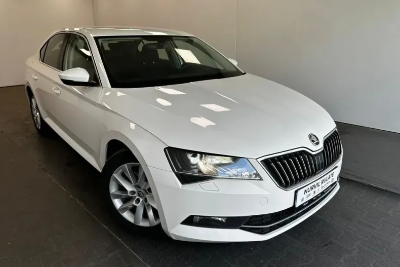Skoda Superb din 2019 cu 141.000 km - oferta SKO122819 - foto 1