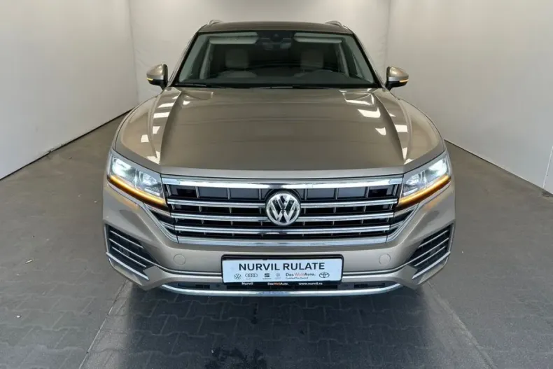 Volkswagen Touareg din 2020 cu 75.000 km - oferta VOL122820 - foto 1
