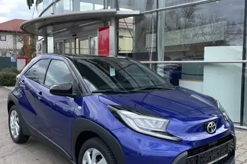 Toyota Aygo (X) din 2023 cu 5 km - oferta TOY122836 - foto 4