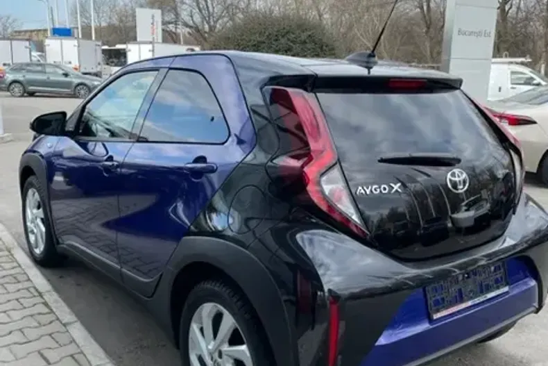 Toyota Aygo (X) din 2023 cu 5 km - oferta TOY122836 - foto 7