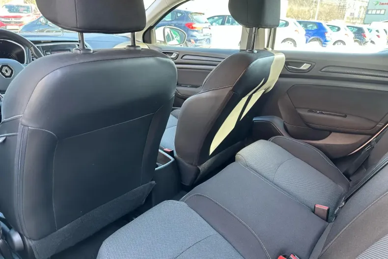 Renault Megane din 2021 cu 63.483 km - oferta REN122850 - foto 5