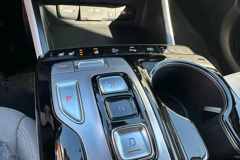 Hyundai TUCSON din 2022 cu 41.498 km - oferta HYU122851 - foto 11