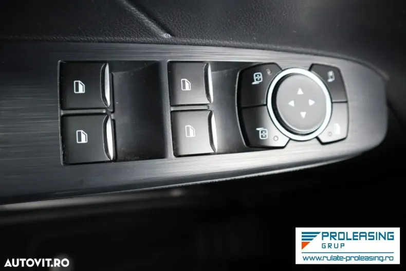 Ford Kuga din 2022 cu 61.223 km - oferta FOR122862 - foto 11