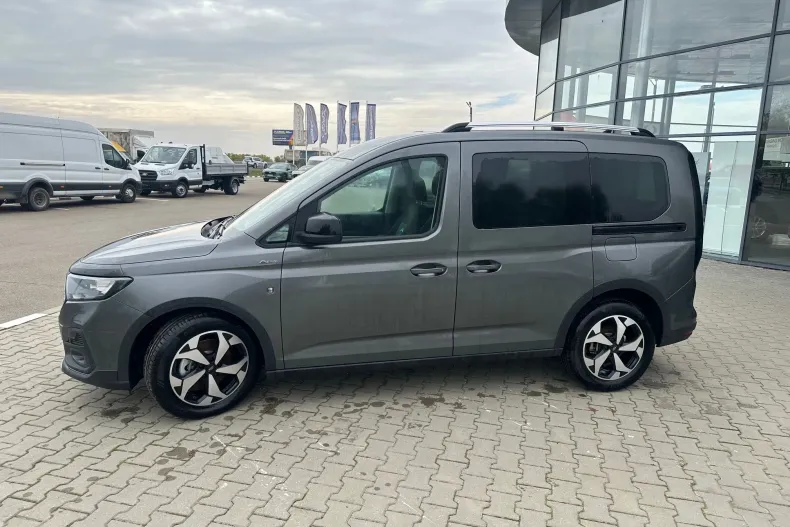 Ford Tourneo Connect din 2023 cu 5.000 km - oferta FOR122871 - foto 2