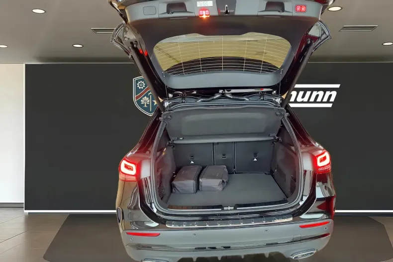 Mercedes-Benz GLA din 2022 cu 17.000 km - oferta MER122877 - foto 6