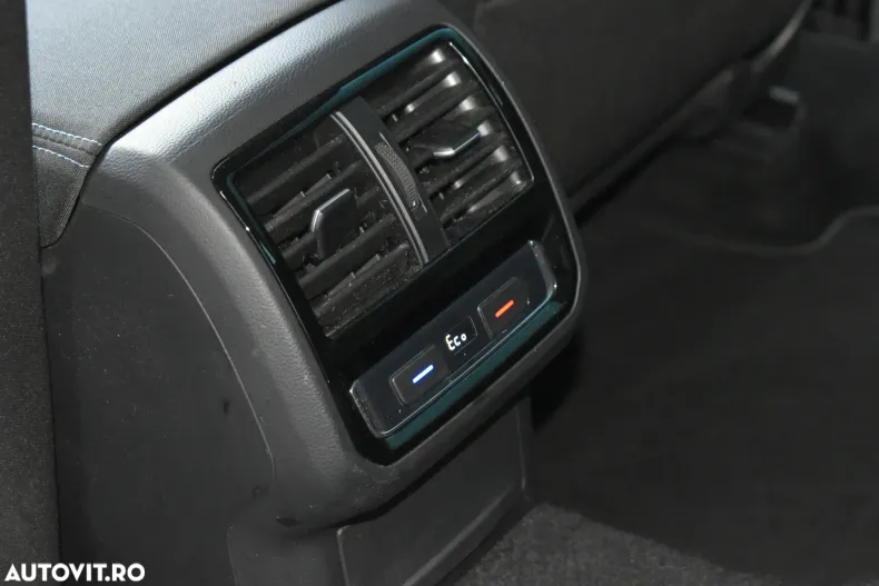 Volkswagen Passat din 2020 cu 141.004 km - oferta VOL122885 - foto 14