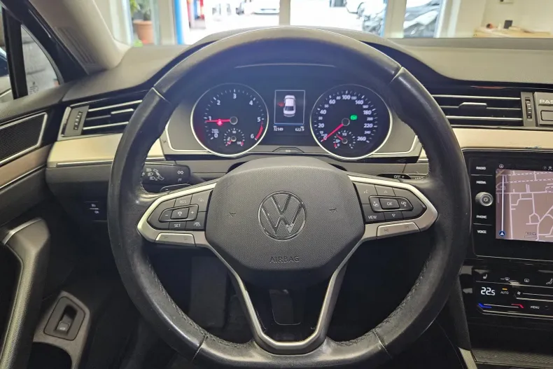 Volkswagen Passat din 2021 cu 32.000 km - oferta VOL122902 - foto 19