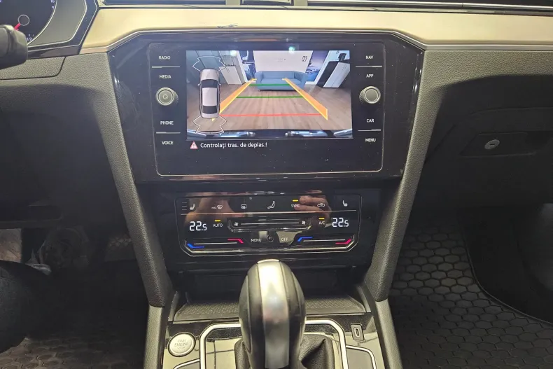 Volkswagen Passat din 2021 cu 32.000 km - oferta VOL122902 - foto 26