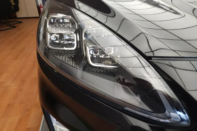 Ford Kuga din 2021 cu 93.553 km - oferta FOR122904 - foto 24