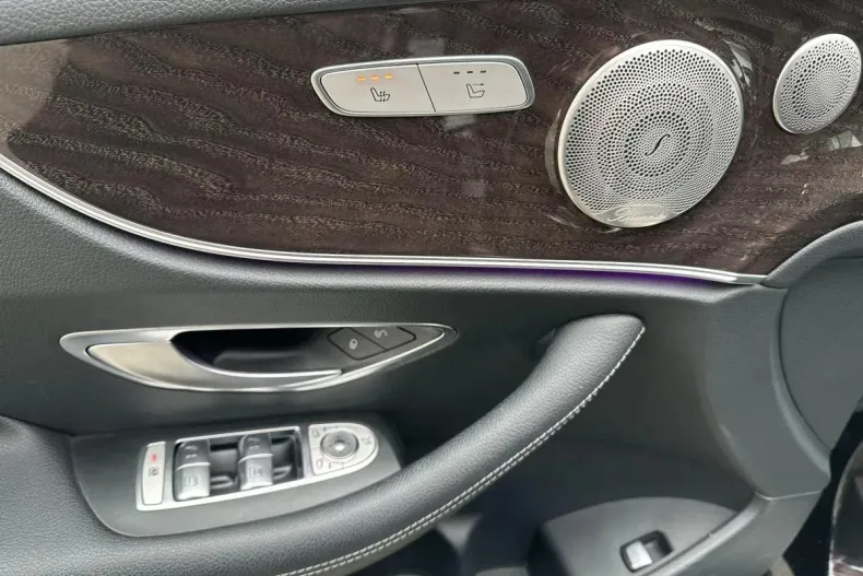 Mercedes-Benz E din 2021 cu 54.948 km - oferta MER122906 - foto 10