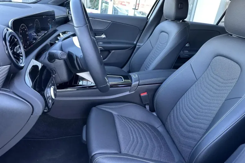 Mercedes-Benz A din 2023 cu 7.363 km - oferta MER122911 - foto 14