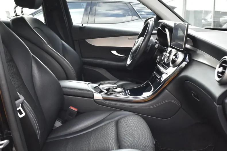 Mercedes-Benz GLC din 2019 cu 173.726 km - oferta MER122917 - foto 36