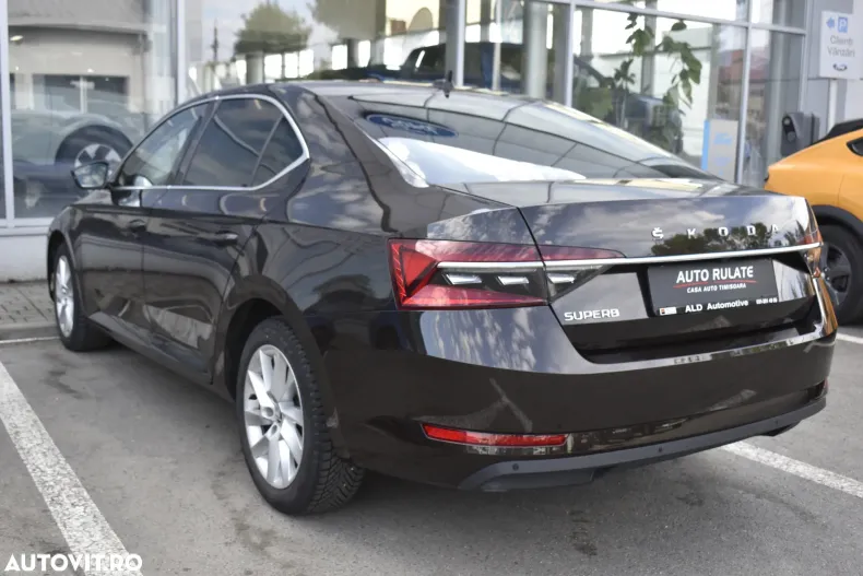 Skoda Superb din 2021 cu 65.150 km - oferta SKO122921 - foto 5