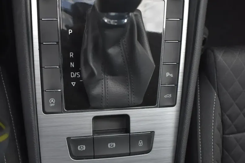 Skoda Superb din 2021 cu 65.150 km - oferta SKO122921 - foto 31