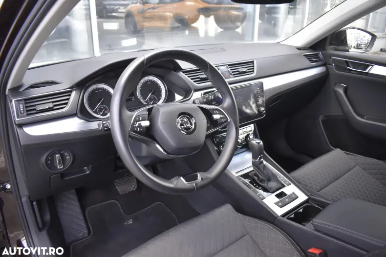 Skoda Superb din 2021 cu 65.150 km - oferta SKO122921 - foto 35