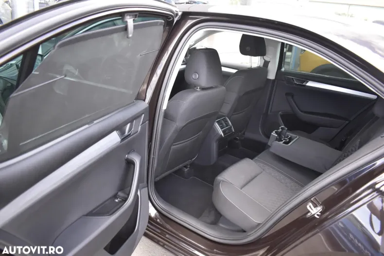 Skoda Superb din 2021 cu 65.150 km - oferta SKO122921 - foto 36