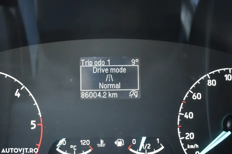 Ford Transit Custom din 2022 cu 86.004 km - oferta FOR122922 - foto 14