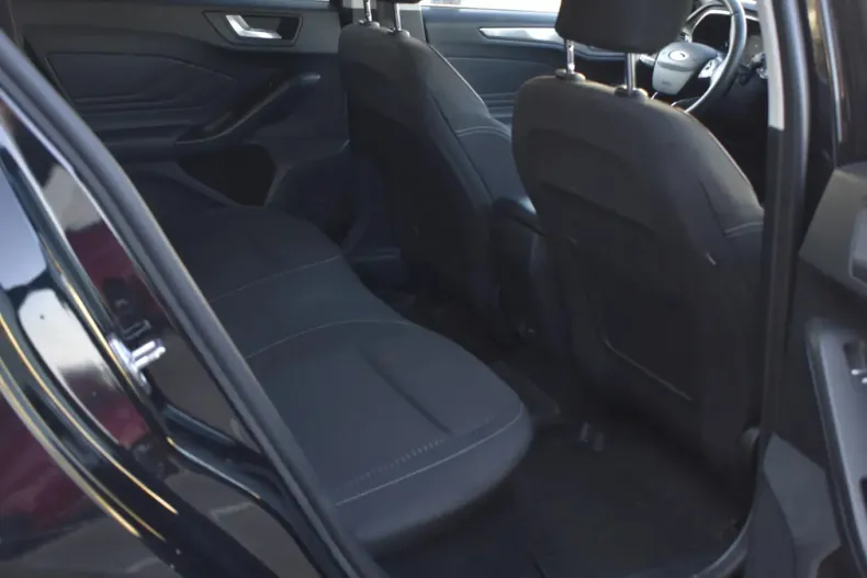 Ford Focus din 2021 cu 94.432 km - oferta FOR122923 - foto 28