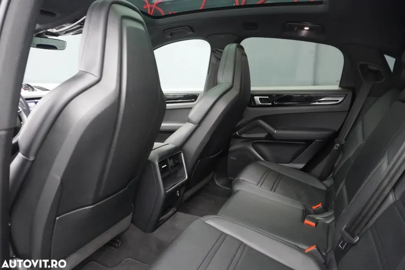 Porsche Cayenne Coupe din 2019 cu 92.251 km - oferta POR122929 - foto 7
